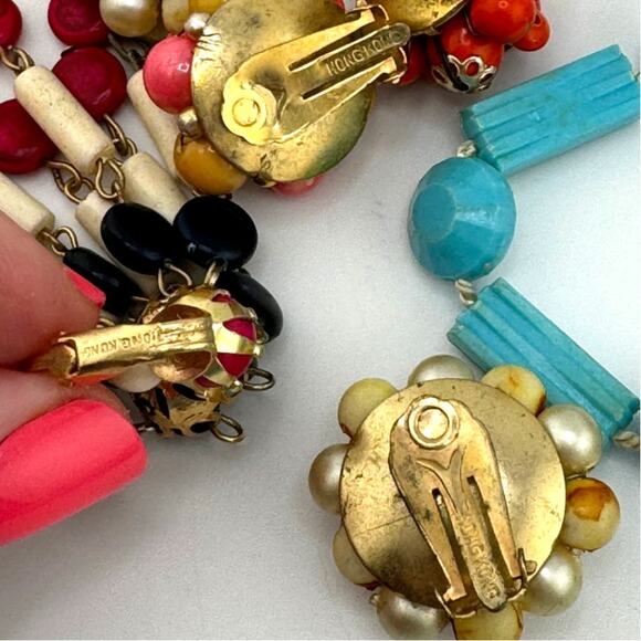 Vintage Signed Hong Kong Mixed Jewelry Lot Cluster Clip Ons And Necklace - Picture 3 of 7